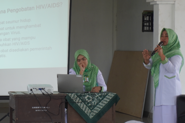 Penyuluhan Kesehatan Bahaya HIV/AIDS