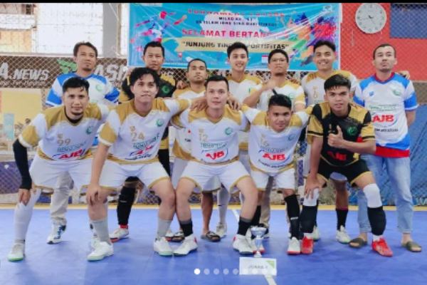 Team Futsal YARSI Simpang Empat berhasil menumbangkan seluruh team futsal dari RS se YARSI Sumbar pada Turnamen Futsal di Kota Bukittinggi dan keluar jadi Pemenang
