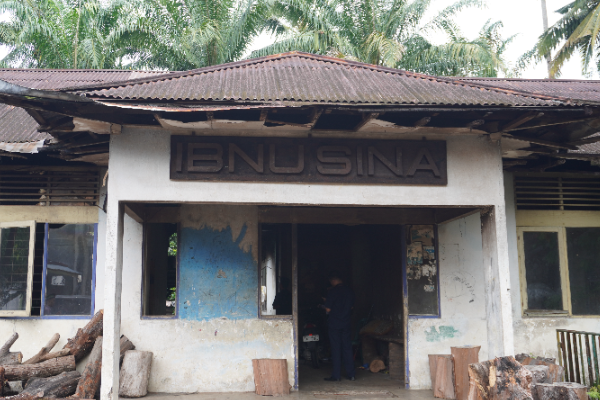 Kunjungan Direktur, Pengurus dan Pengawas ke Balai kesehatan Ibnu Sina Kapar untuk meninjau kembali perencanaan kedepannya.