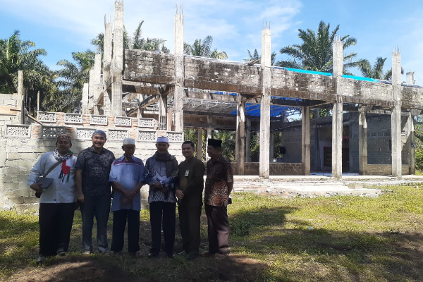 Batagak Kudo-Kudo Masjid Anwar Al-Huffadz